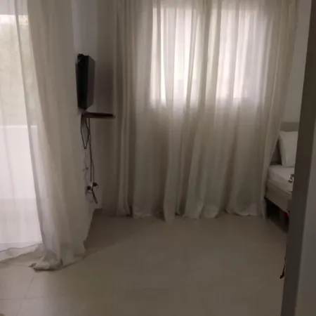 Lenadora *